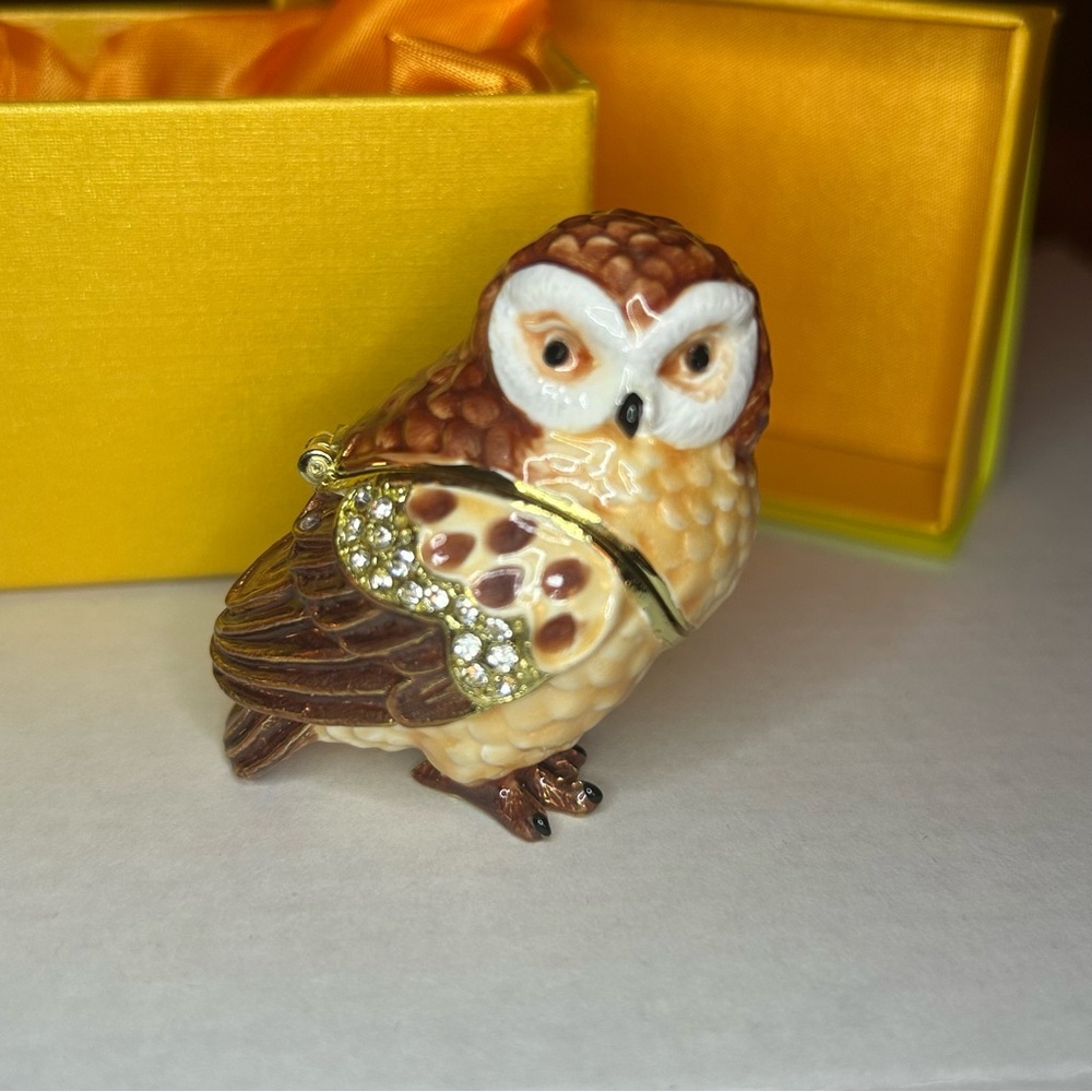 Owl - Enamel & Crystal Trinket Keeper Box Tchotchke Figure